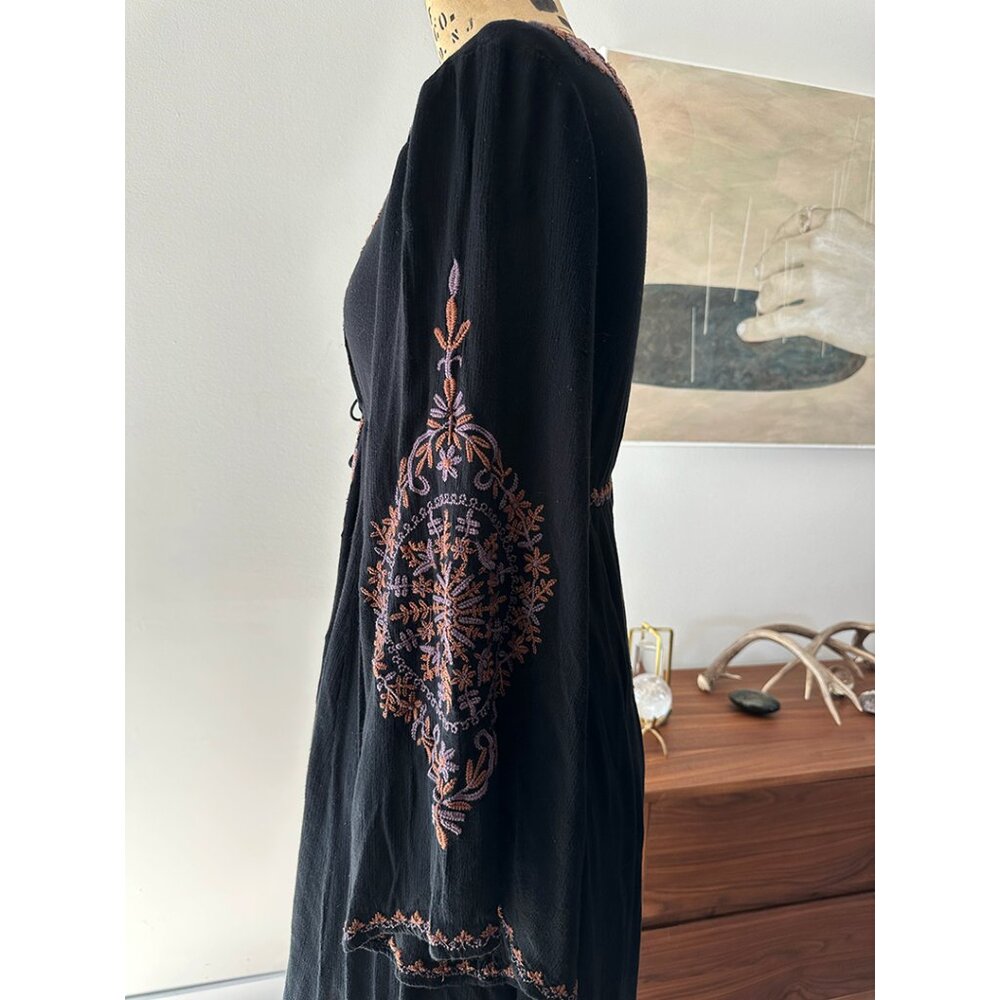 FREE PEOPLE Boho Embroidered dress Size M - Picture 3 of 8